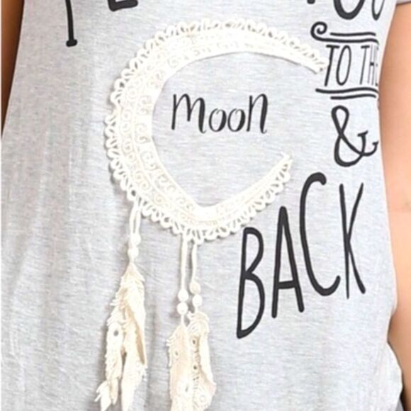 April Spirit Boho Graphic Tee-Size M - Picture 3 of 4